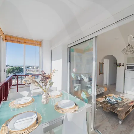 Proche By Welhomy Apartment
