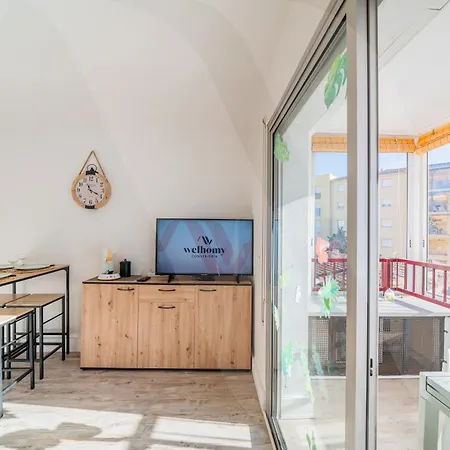 Proche By Welhomy Apartment