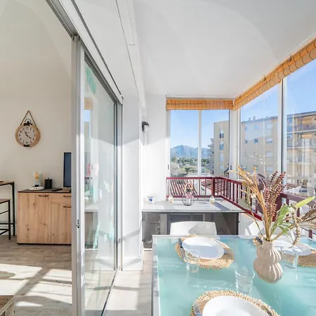 Proche By Welhomy Apartment *