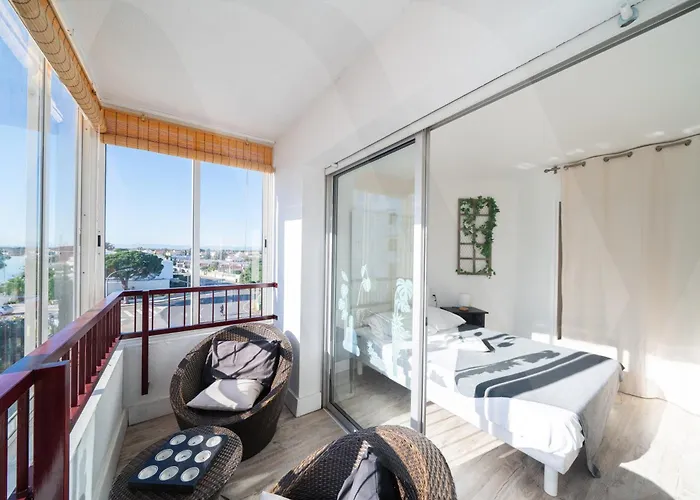 Апартаменты Proche By Welhomy *